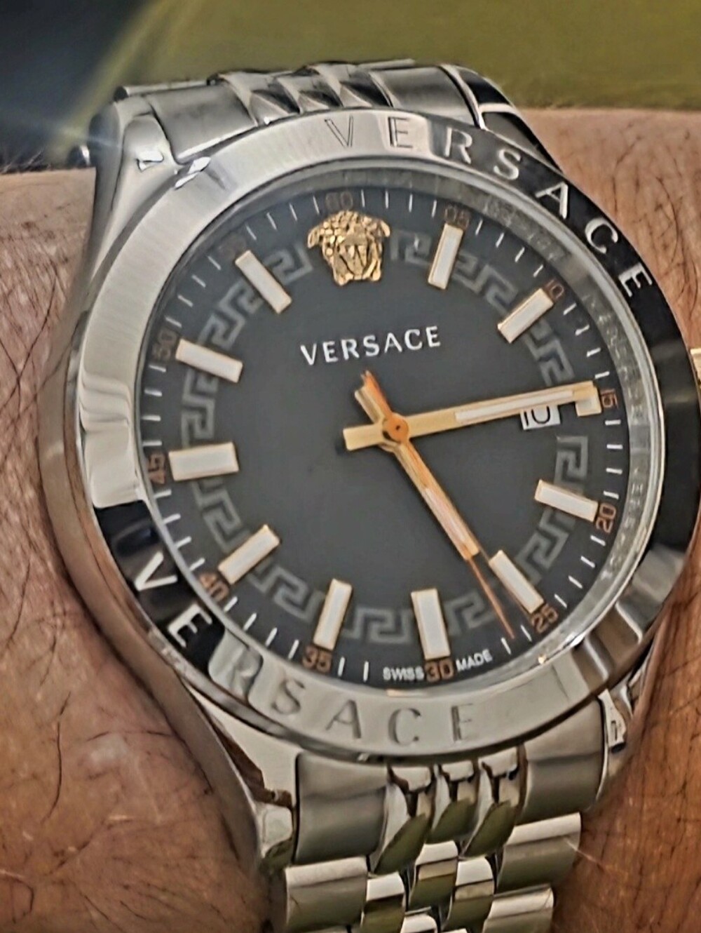 Versace Hellenyium Quartz Black Dial Men's Watch